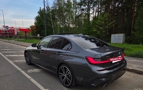 BMW 3 серия, 2021 год, 3 990 000 рублей, 9 фотография