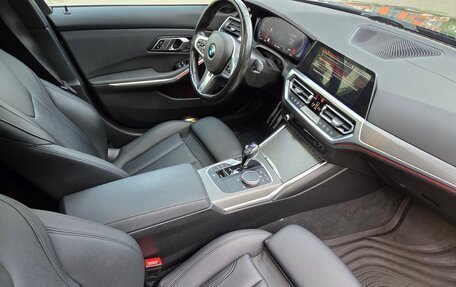 BMW 3 серия, 2021 год, 3 990 000 рублей, 13 фотография