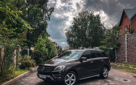 Mercedes-Benz M-Класс, 2013 год, 1 900 000 рублей, 2 фотография