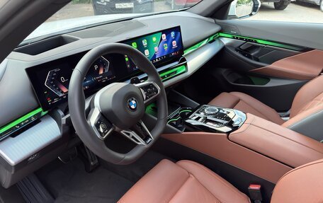 BMW 5 серия, 2025 год, 8 290 000 рублей, 10 фотография