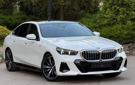 BMW 5 серия, 2025 год, 8 290 000 рублей, 19 фотография