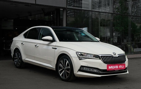 Skoda Superb III рестайлинг, 2020 год, 2 699 000 рублей, 3 фотография