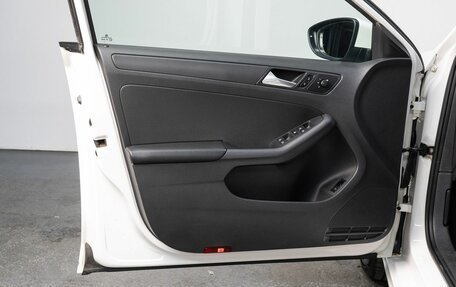 Volkswagen Jetta VI, 2013 год, 1 049 000 рублей, 11 фотография