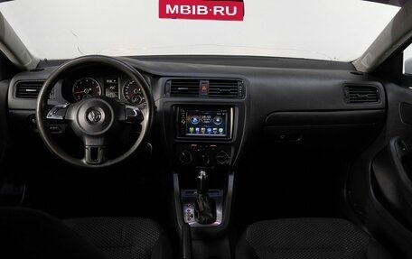 Volkswagen Jetta VI, 2013 год, 1 049 000 рублей, 19 фотография