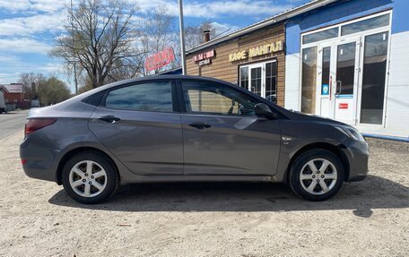 Hyundai Solaris II рестайлинг, 2012 год, 550 000 рублей, 2 фотография