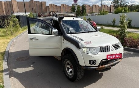 Mitsubishi Pajero Sport II рестайлинг, 2010 год, 1 250 000 рублей, 2 фотография