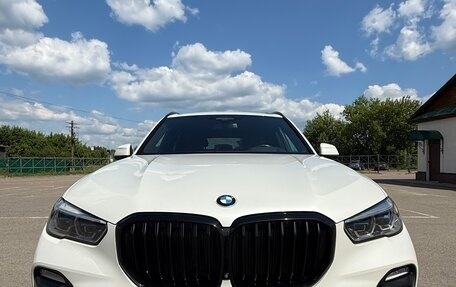 BMW X5, 2020 год, 7 550 000 рублей, 2 фотография