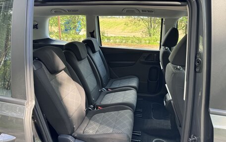 Volkswagen Sharan II, 2019 год, 2 800 000 рублей, 21 фотография
