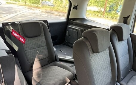 Volkswagen Sharan II, 2019 год, 2 800 000 рублей, 26 фотография