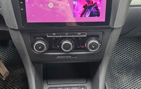 Volkswagen Golf VI, 2011 год, 850 000 рублей, 20 фотография