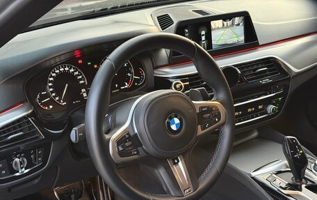 BMW 5 серия, 2019 год, 2 450 000 рублей, 26 фотография