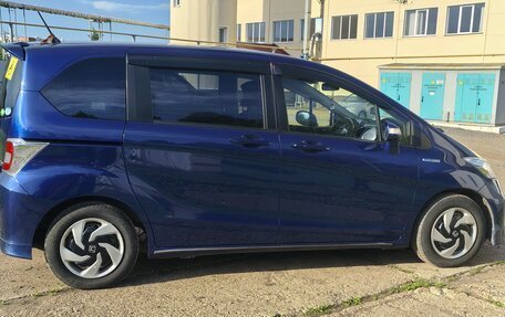 Honda Freed I, 2015 год, 950 000 рублей, 5 фотография