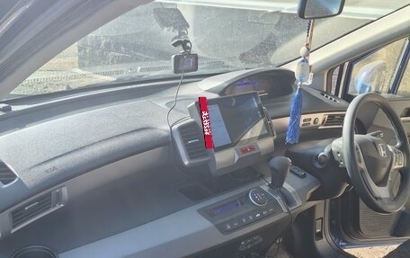 Honda Freed I, 2015 год, 950 000 рублей, 7 фотография