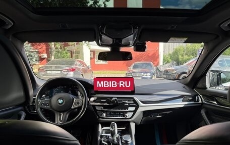 BMW 5 серия, 2021 год, 4 800 000 рублей, 15 фотография