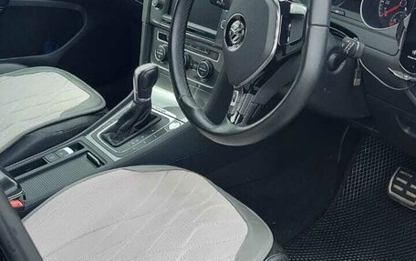 Volkswagen Golf VII, 2016 год, 1 890 000 рублей, 13 фотография