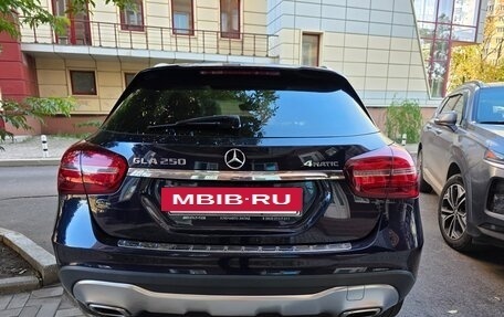 Mercedes-Benz GLA, 2018 год, 2 700 000 рублей, 10 фотография