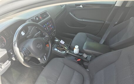 Volkswagen Jetta VI, 2012 год, 1 050 000 рублей, 5 фотография