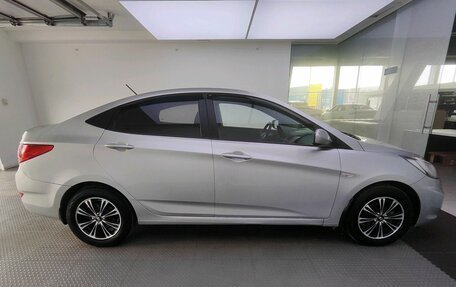 Hyundai Solaris II рестайлинг, 2011 год, 755 000 рублей, 4 фотография