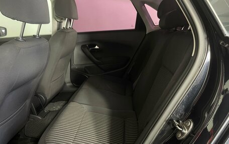 Volkswagen Polo VI (EU Market), 2013 год, 880 000 рублей, 23 фотография