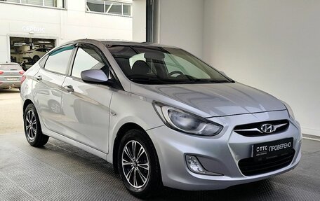 Hyundai Solaris II рестайлинг, 2011 год, 755 000 рублей, 3 фотография