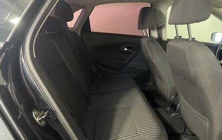 Volkswagen Polo VI (EU Market), 2013 год, 880 000 рублей, 24 фотография