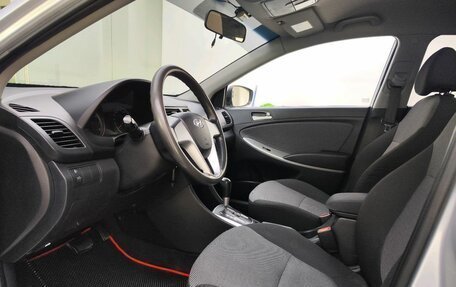 Hyundai Solaris II рестайлинг, 2011 год, 755 000 рублей, 16 фотография