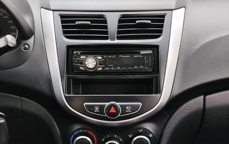 Hyundai Solaris II рестайлинг, 2011 год, 755 000 рублей, 15 фотография