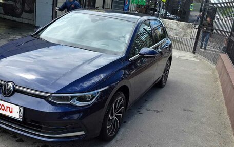 Volkswagen Golf VIII, 2021 год, 3 690 000 рублей, 2 фотография