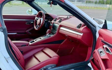 Porsche Boxster, 2022 год, 8 990 000 рублей, 13 фотография