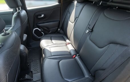 Jeep Renegade I рестайлинг, 2016 год, 1 649 000 рублей, 8 фотография