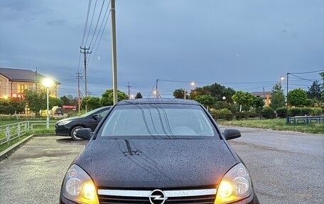 Opel Astra H, 2005 год, 375 000 рублей, 2 фотография