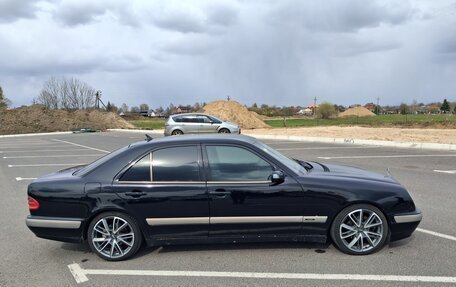 Mercedes-Benz E-Класс, 2001 год, 570 000 рублей, 2 фотография