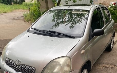 Toyota Yaris I рестайлинг, 2003 год, 320 000 рублей, 5 фотография