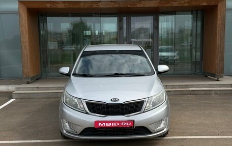 KIA Rio III рестайлинг, 2013 год, 690 000 рублей, 2 фотография