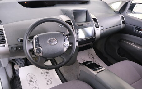 Toyota Prius, 2008 год, 699 000 рублей, 11 фотография