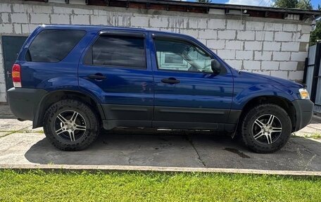 Ford Escape II, 2004 год, 450 000 рублей, 2 фотография