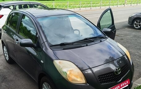 Toyota Yaris III рестайлинг, 2007 год, 440 000 рублей, 13 фотография