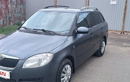 Skoda Fabia II, 2009 год, 490 000 рублей, 2 фотография