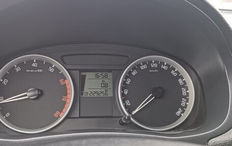 Skoda Fabia II, 2009 год, 490 000 рублей, 9 фотография