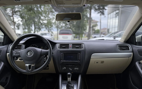 Volkswagen Jetta VI, 2013 год, 990 000 рублей, 14 фотография
