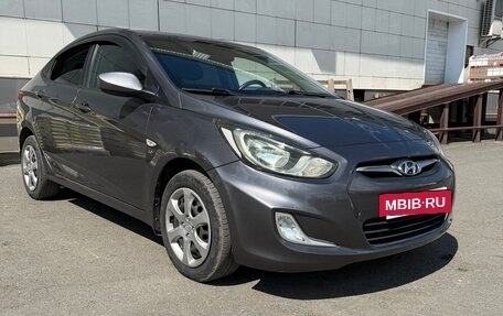 Hyundai Solaris II рестайлинг, 2012 год, 615 000 рублей, 3 фотография