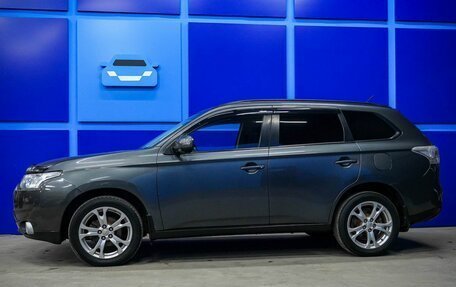 Mitsubishi Outlander III рестайлинг 3, 2014 год, 1 230 000 рублей, 3 фотография