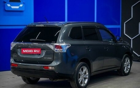 Mitsubishi Outlander III рестайлинг 3, 2014 год, 1 230 000 рублей, 7 фотография