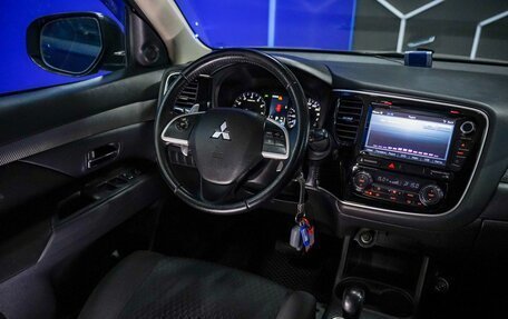 Mitsubishi Outlander III рестайлинг 3, 2014 год, 1 230 000 рублей, 25 фотография