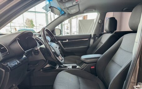 KIA Sorento II рестайлинг, 2018 год, 1 999 000 рублей, 9 фотография