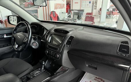 KIA Sorento II рестайлинг, 2018 год, 1 999 000 рублей, 14 фотография