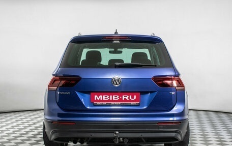 Volkswagen Tiguan II, 2018 год, 2 145 000 рублей, 7 фотография
