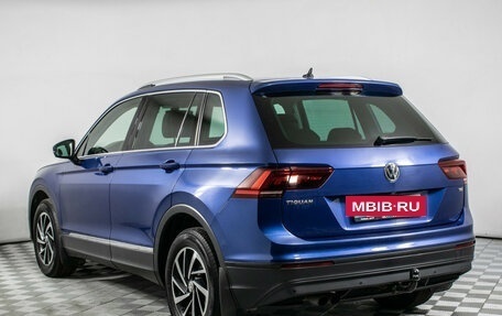 Volkswagen Tiguan II, 2018 год, 2 145 000 рублей, 8 фотография