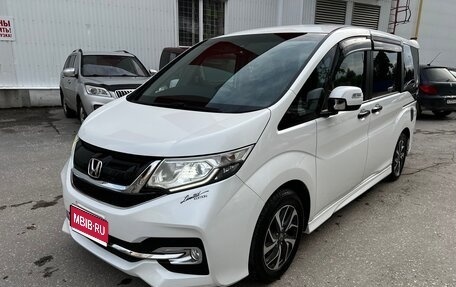 Honda Stepwgn IV, 2017 год, 1 850 000 рублей, 1 фотография