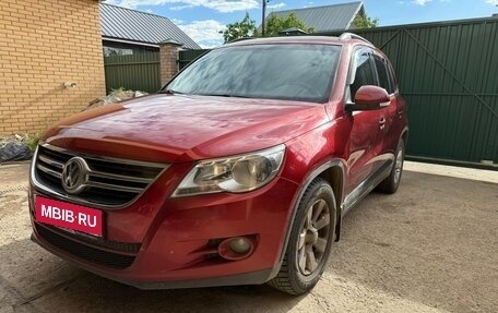 Volkswagen Tiguan I, 2011 год, 850 000 рублей, 1 фотография